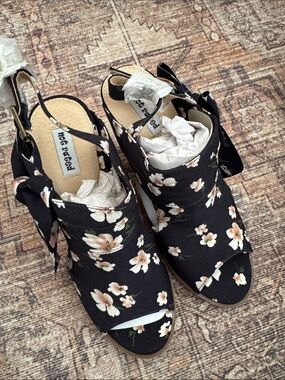 Not Rated Black Floral Peep-Toe Slingback Wedges